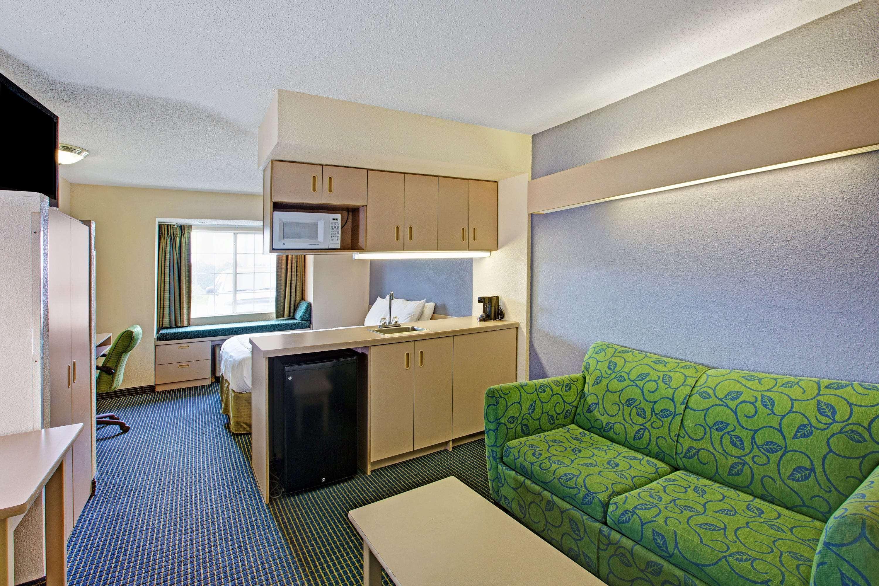 Microtel Inn & Suites By Wyndham Statesville Eksteriør bilde