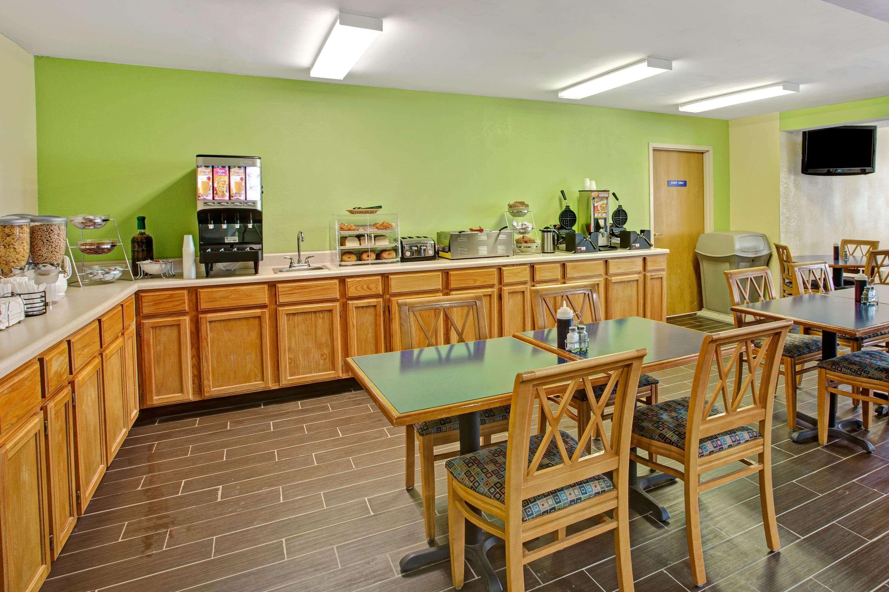 Microtel Inn & Suites By Wyndham Statesville Eksteriør bilde