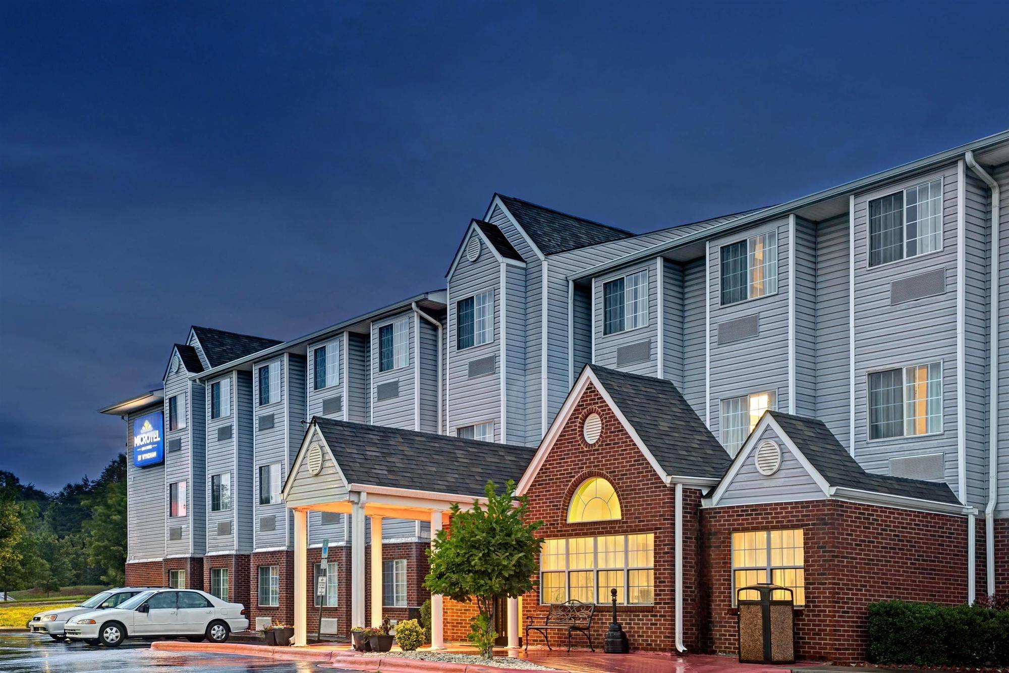 Microtel Inn & Suites By Wyndham Statesville Eksteriør bilde